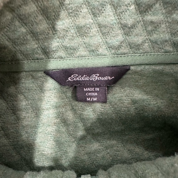 Eddie Bauer 1/4 Zip Quilted Pullover - Picture 2 of 3